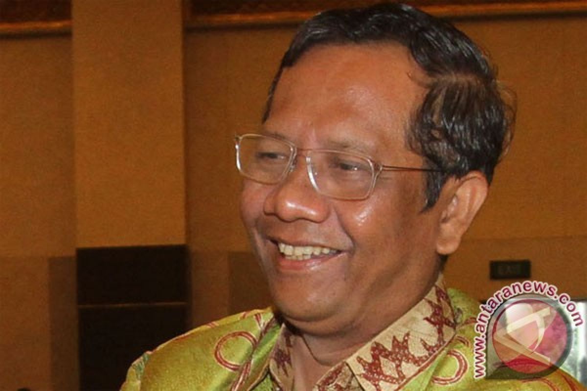 Tidak ada "deal" politik antara Gus Mus-Jokowi