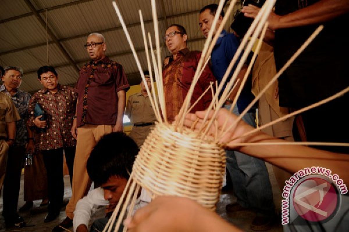 Indonesia needs to boost exports of rattan products