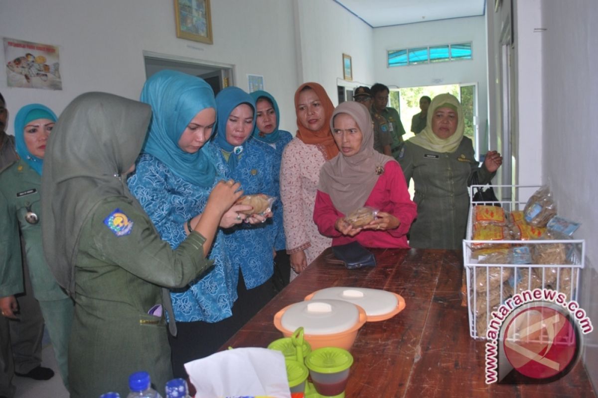 PKK Tanbu Gelar Lomba Masak Serba Ikan