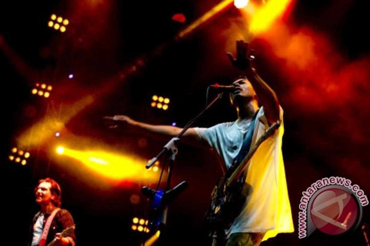 Pesona The Temper Trap di Big Sound