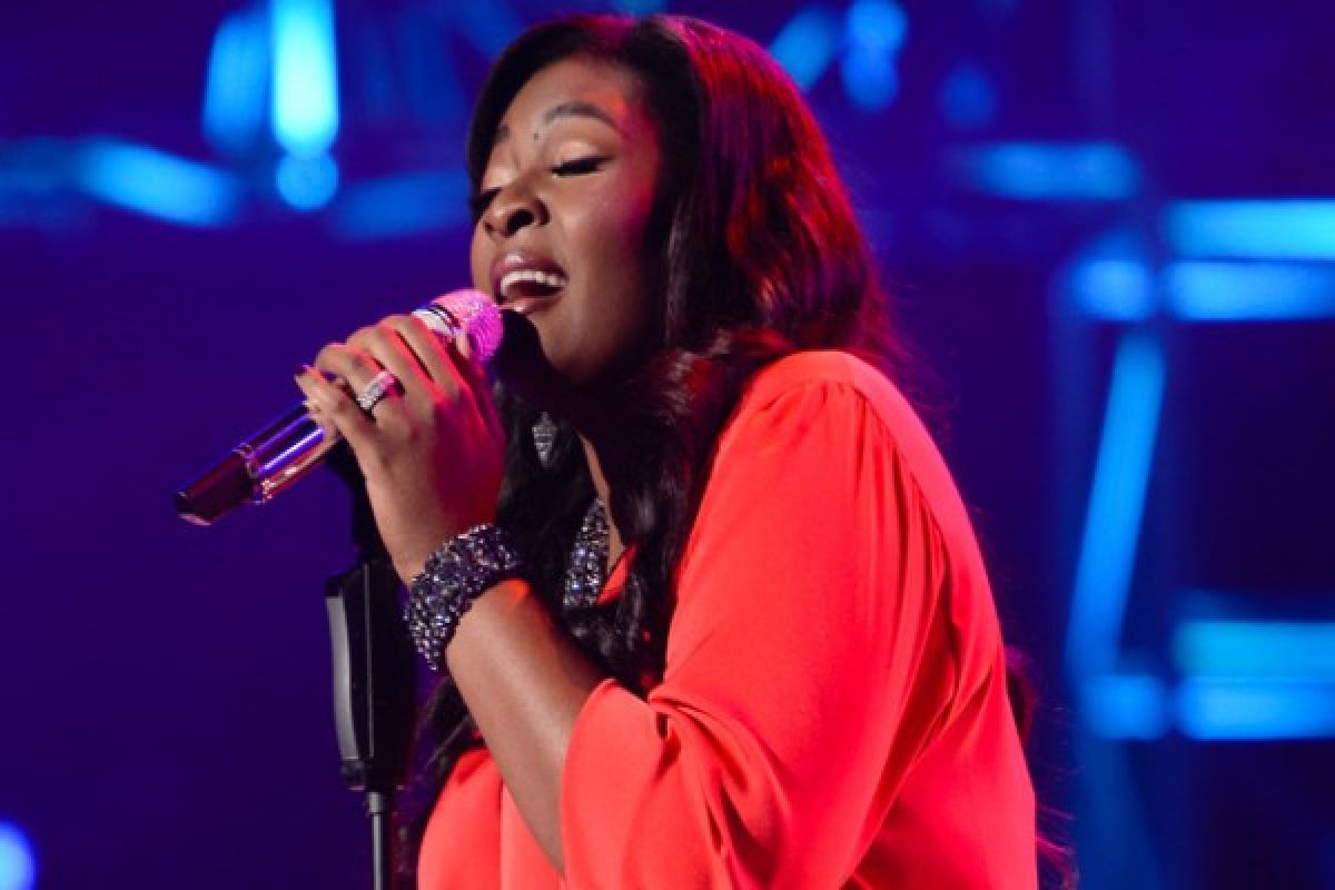 Candice Glover juara American Idol