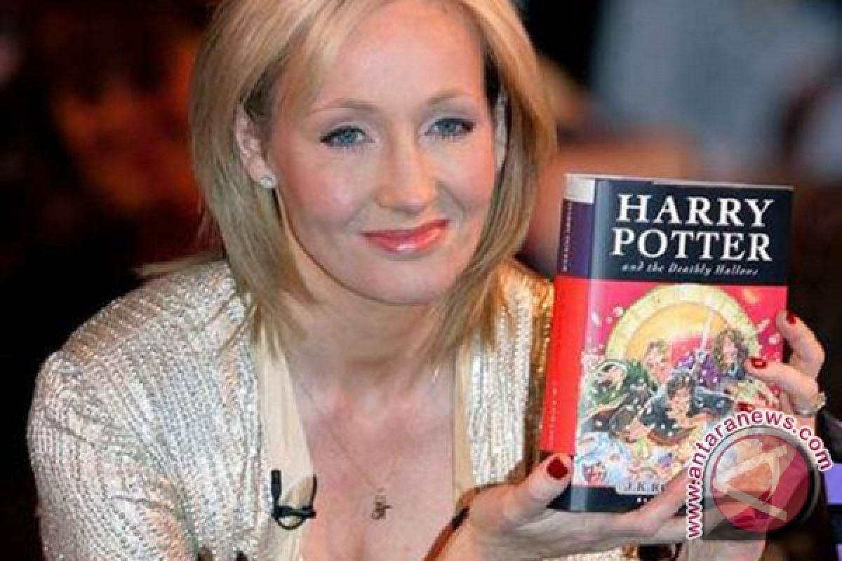 Edisi pertama Harry Potter dengan catatan penulis akan dilelang