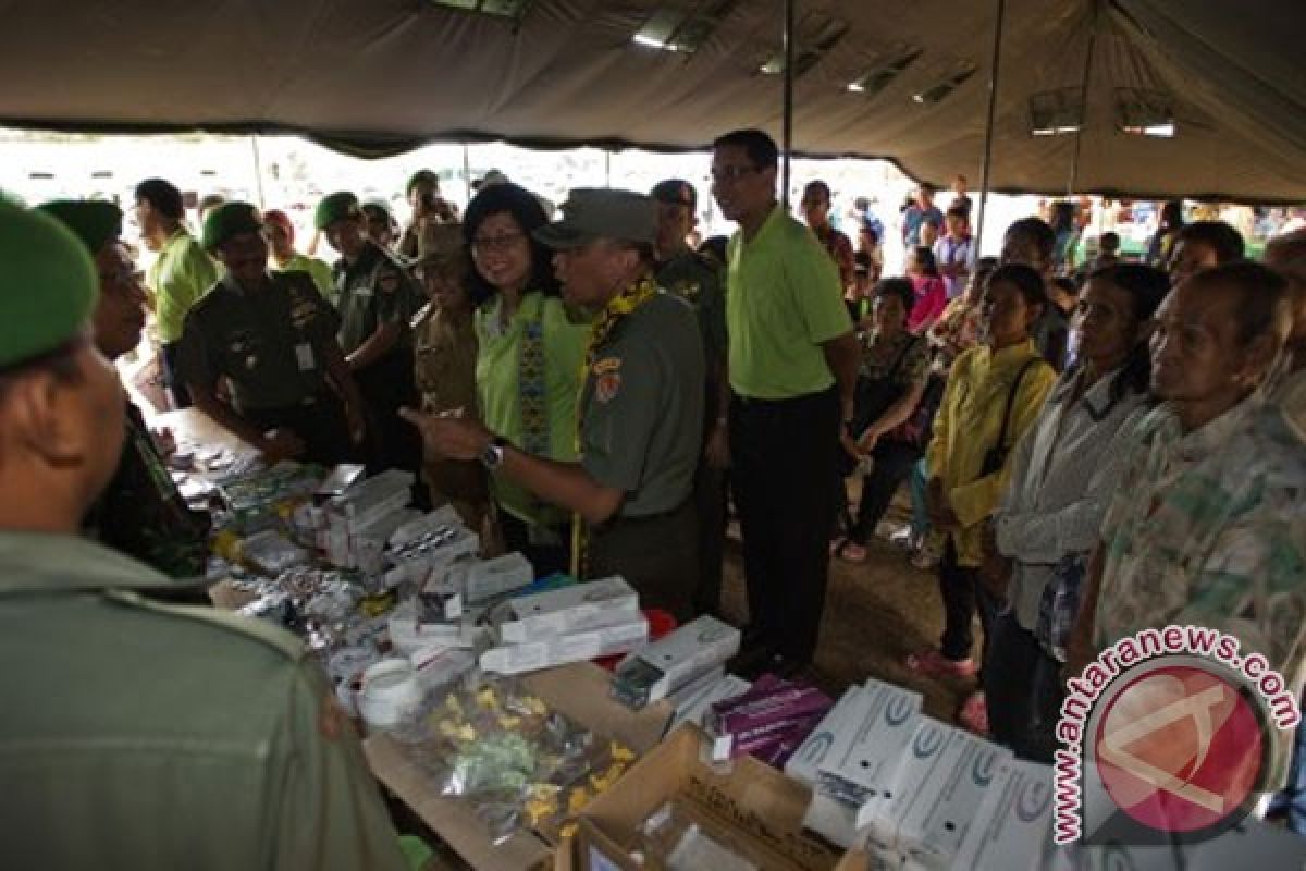 TNI gelar pengobatan massal di Timika