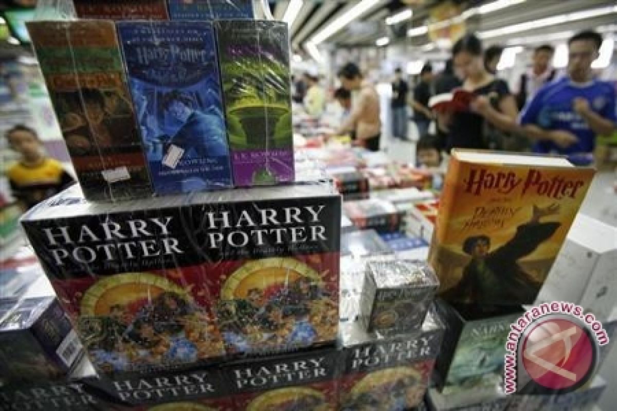 Edisi Pertama Harry Potter Laku Rp 2,2 Miliar