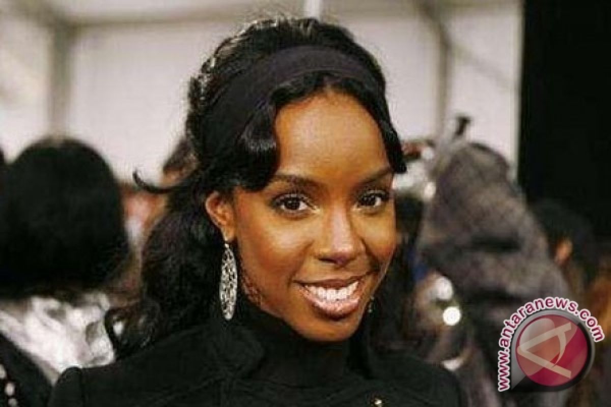  Kelly Rowland jadi juri The X Factor