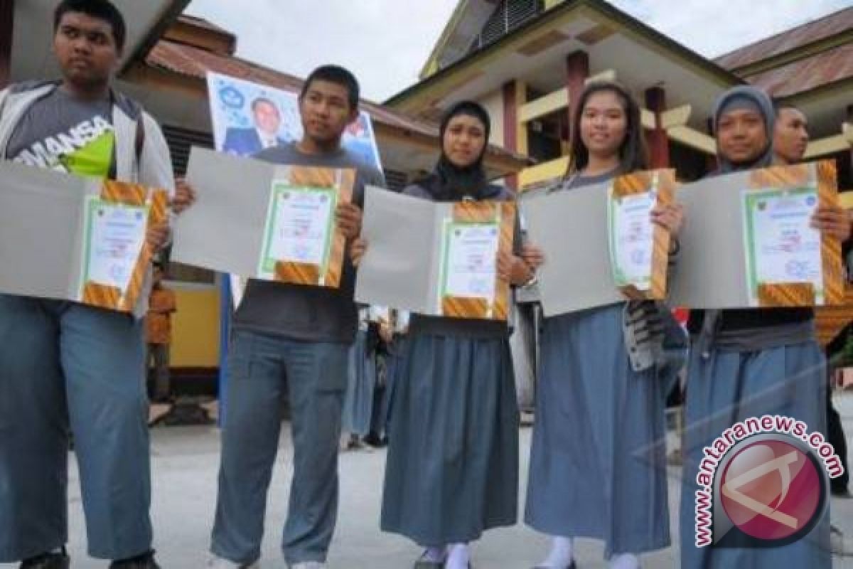 99,22 persen siswa SMA Bengkulu lulus UN