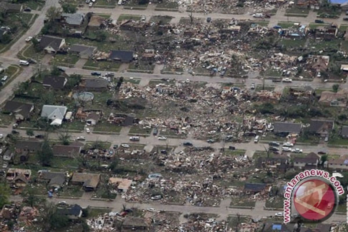  Tornado Oklahoma merusak lebih dari 12.000 rumah 
