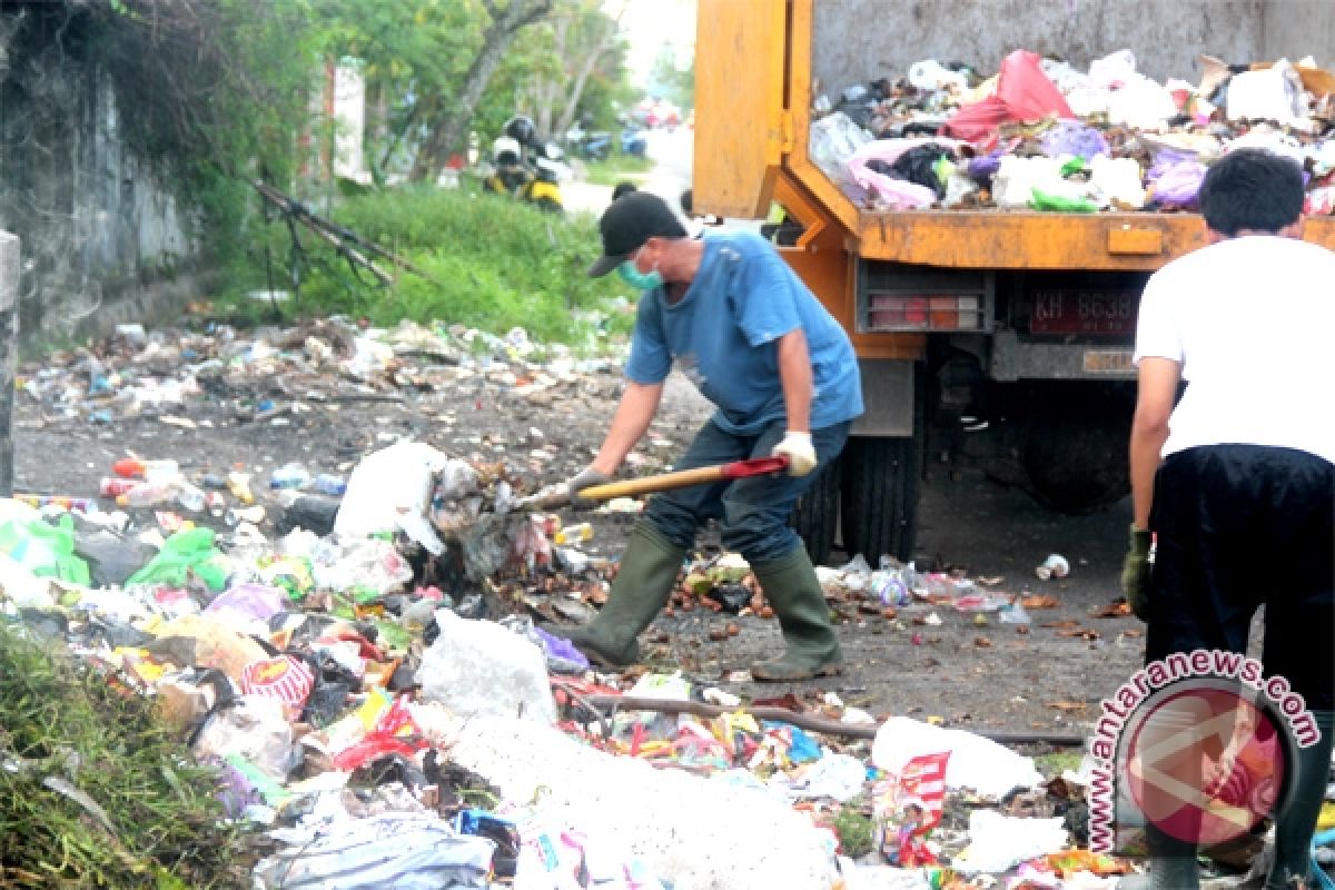 Satpol PP Palangka Raya amankan 45 orang pembuang sampah diluar jam
