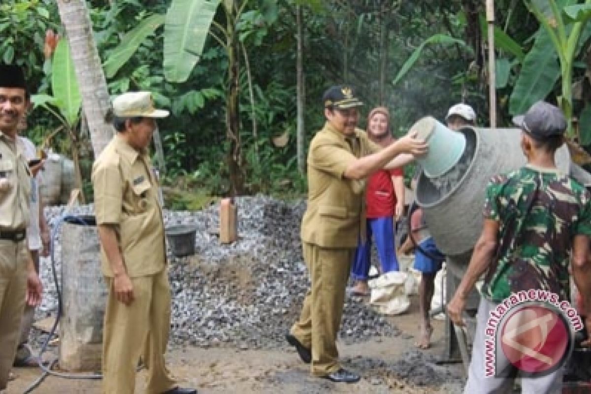 Tiga paket pekerjaan jalan DAK selesai lelang 