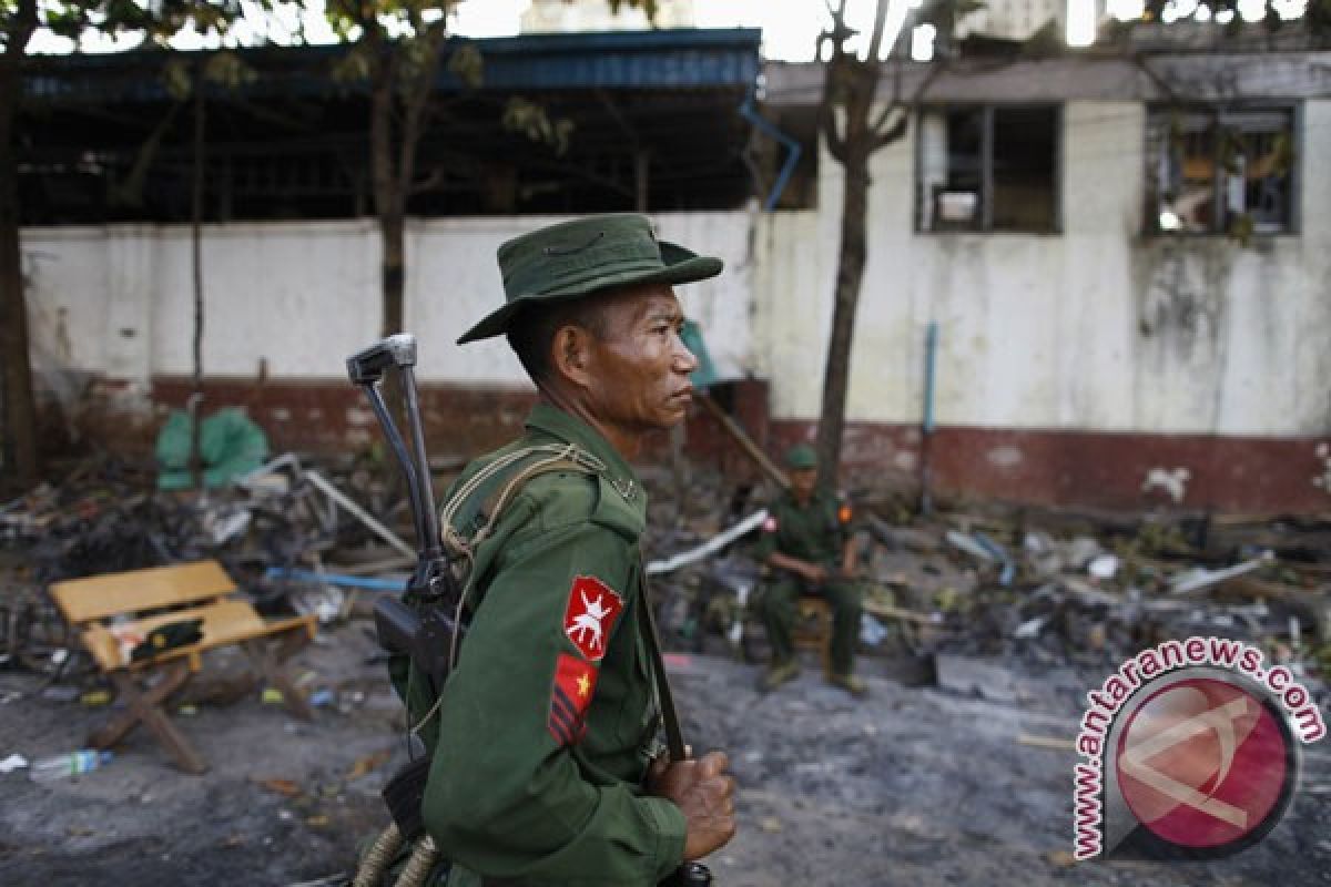 Militer sisir kota di Myanmar pascakerusuhan