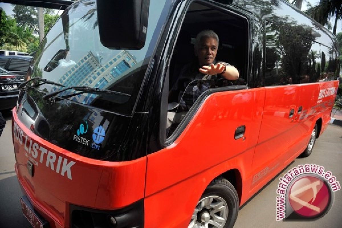 Bus listrik Indonesia siap antar tamu negara