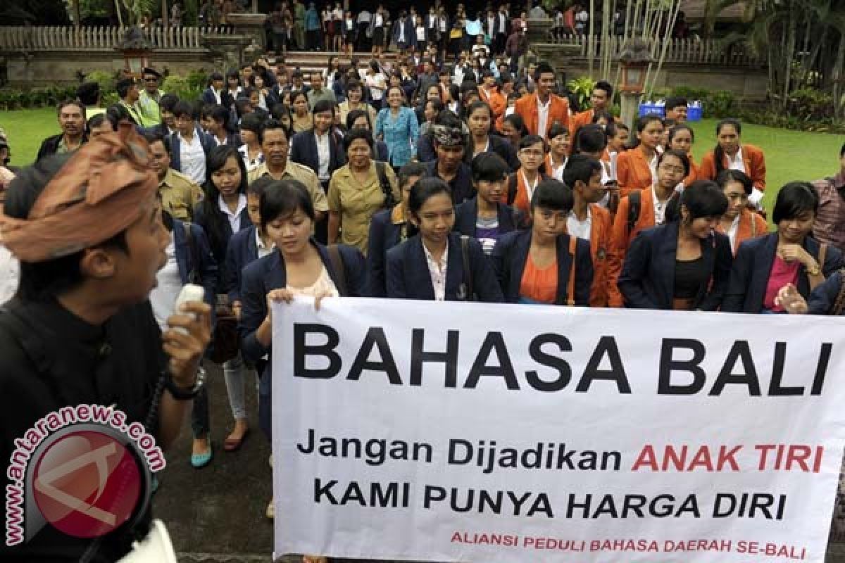 Bahasa Bali Tidak Boleh Hilang