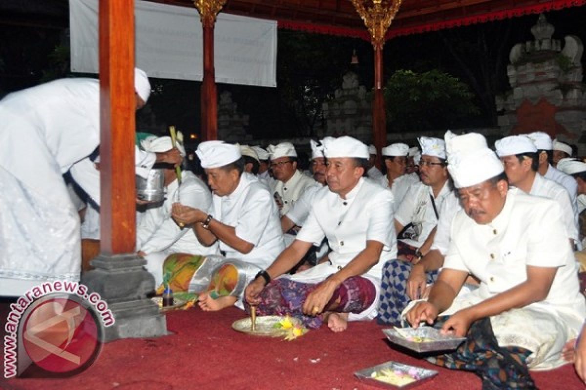 Gubernur Ajak Masyarakat Bersama Jaga Bali 