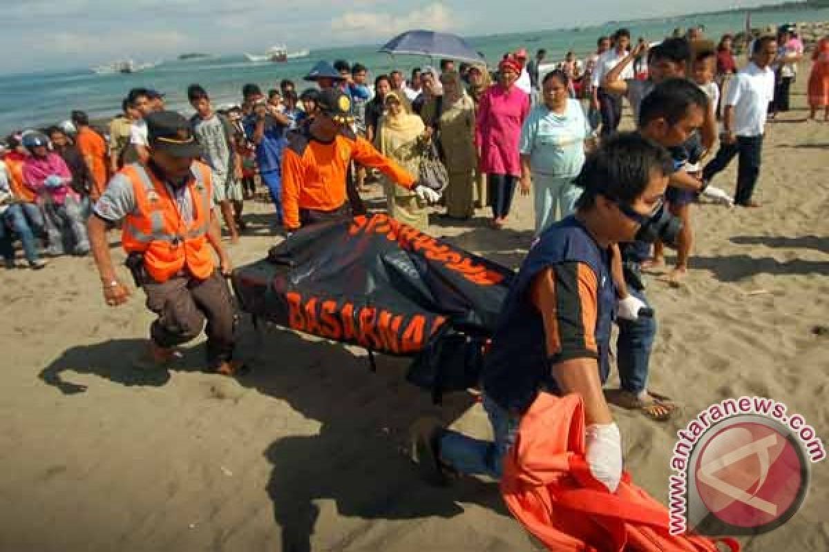 Dua dari tiga pelajar yang tenggelam ditemukan