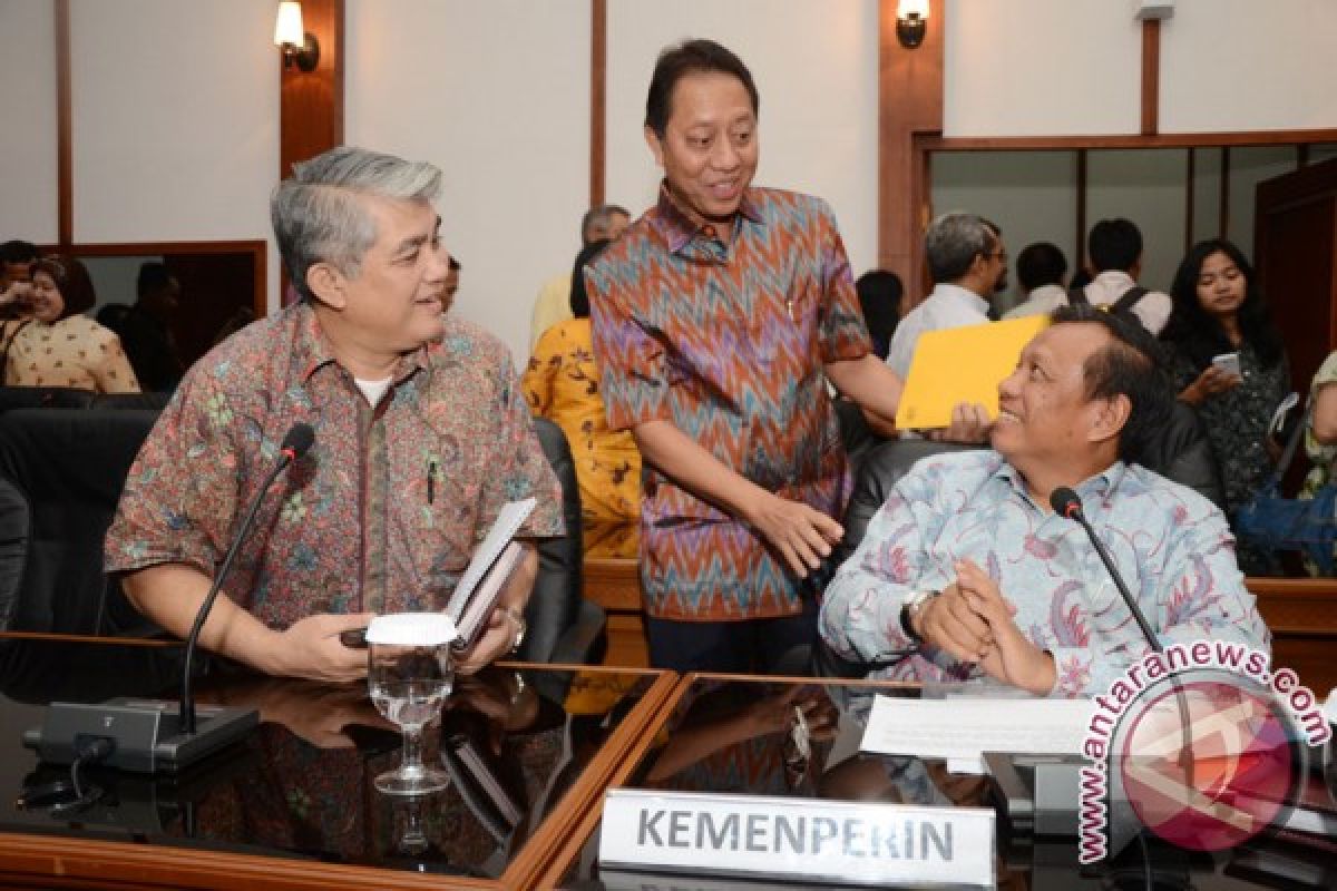 Kemenperin sosialisasikan kenaikan harga BBM