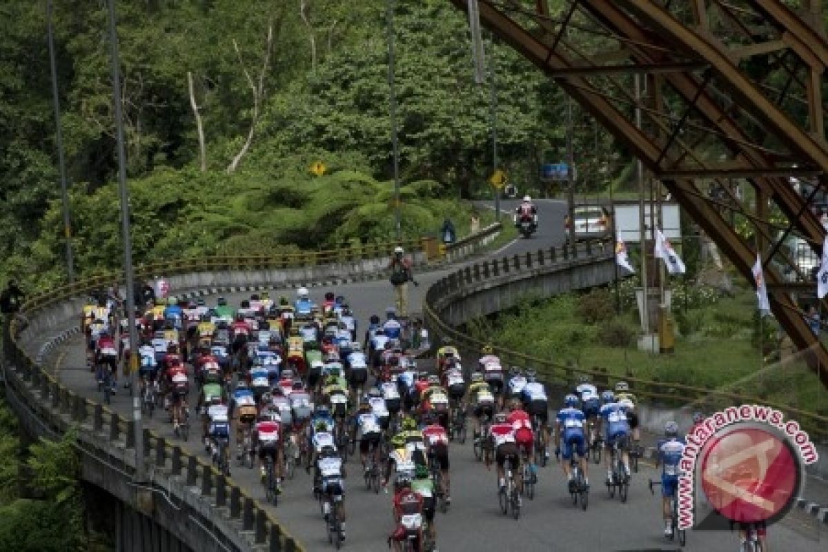 94 cyclists from 19 countries participate in Tour de Indonesia