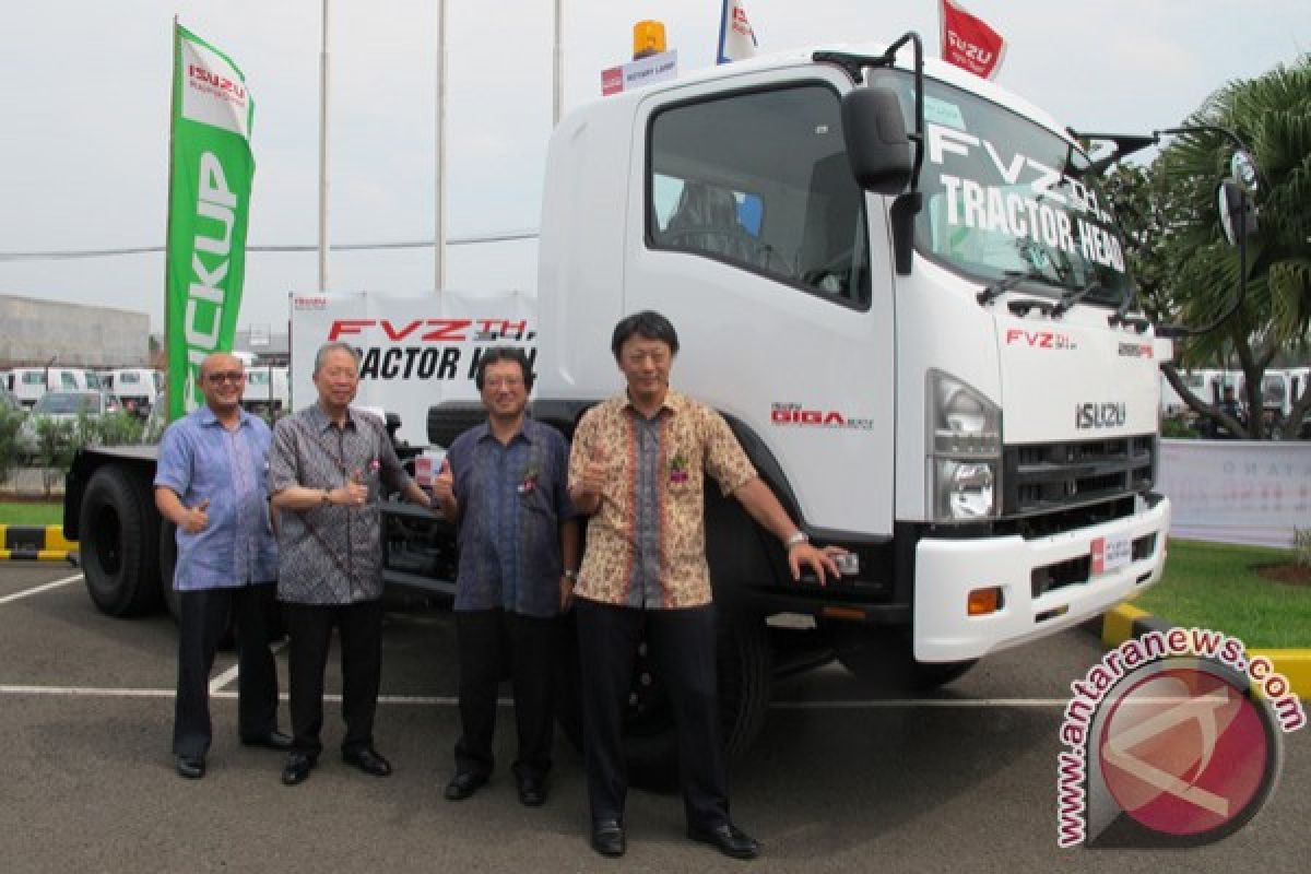 Isuzu keluarkan  varian baru GIGA FVZ 34PTH