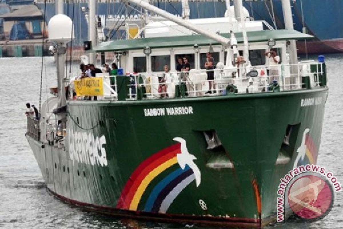 Greenpeace ship arrives in Taiwan