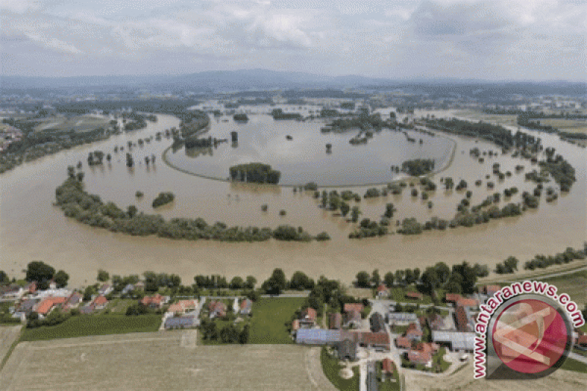 Ketinggian air Sungai Danube di Budapes terus naik