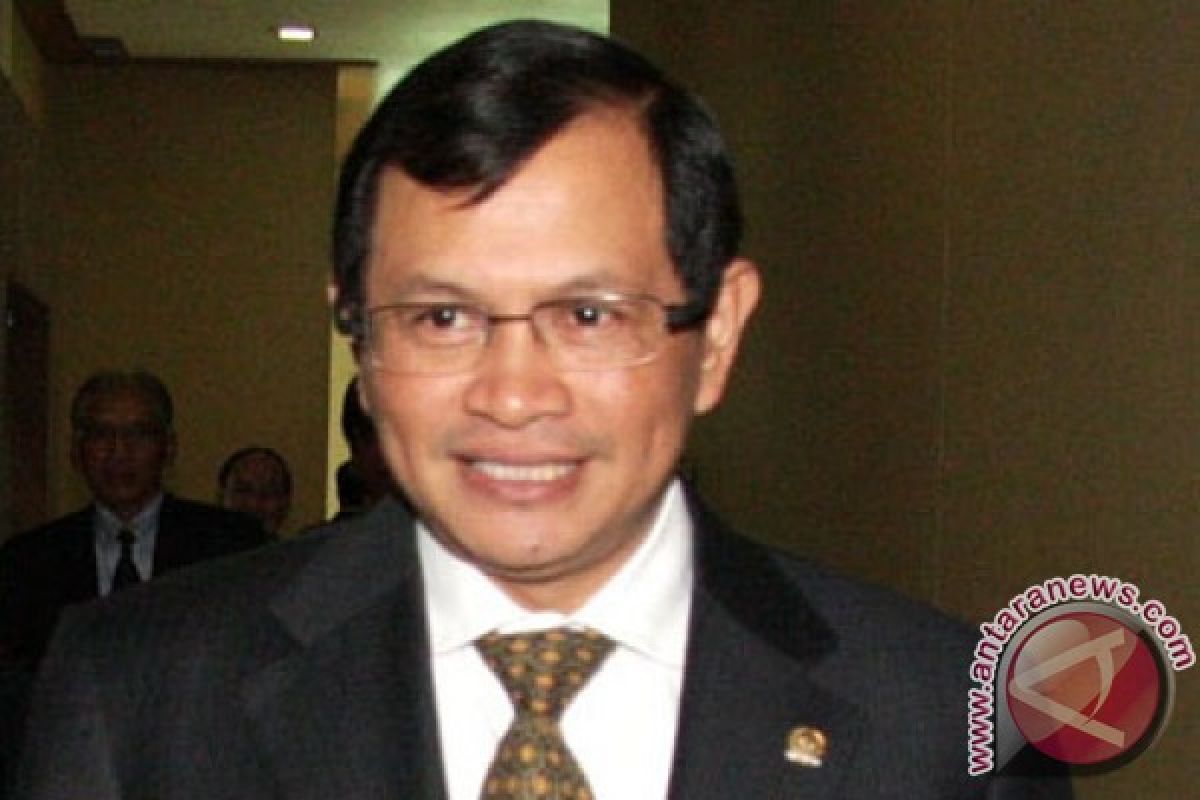 Pramono Anung sindir pembantu presiden  