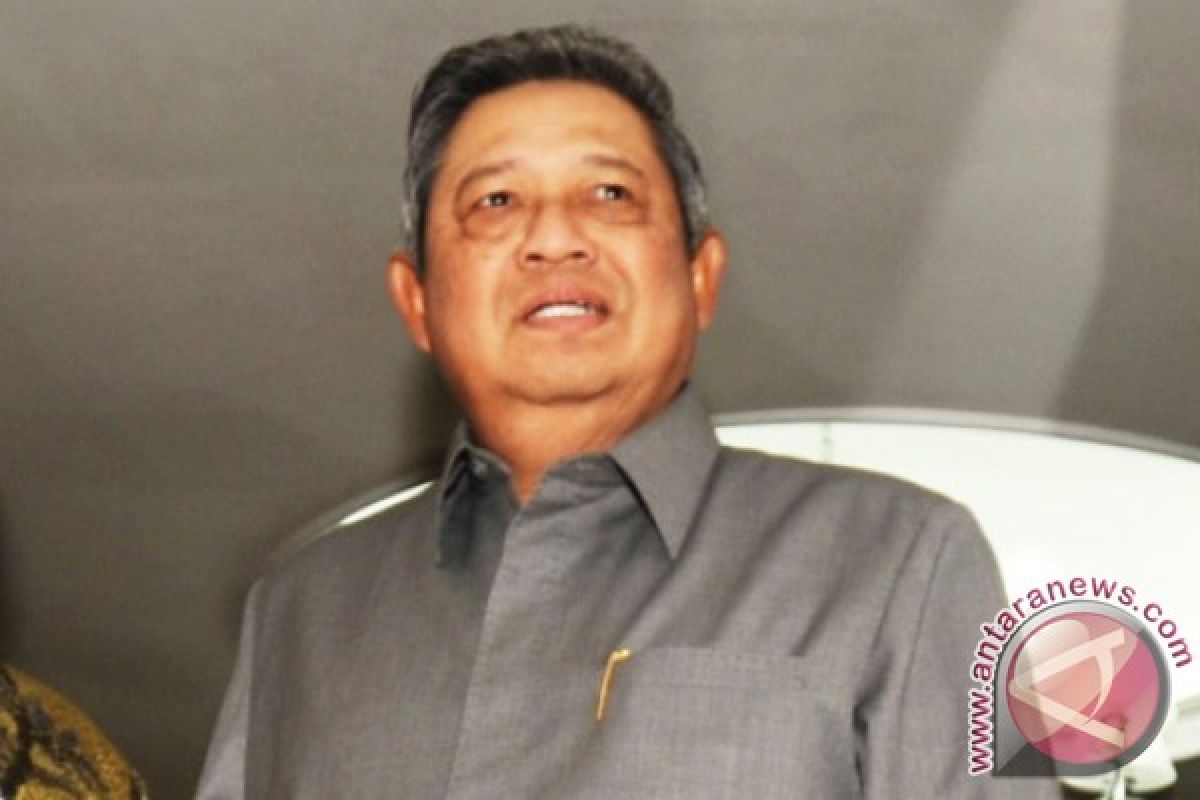 Yudhoyono appeals to political elites to set aside political interests