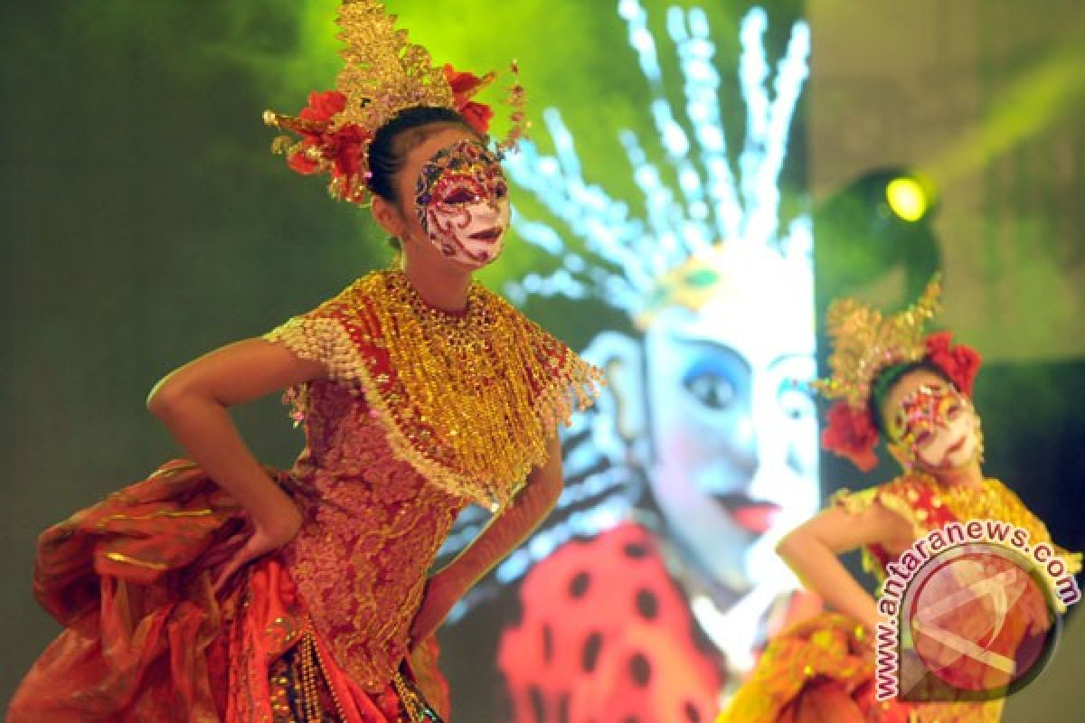 Ratusan penari nusantara meriahkan pembukaan POM ASEAN
