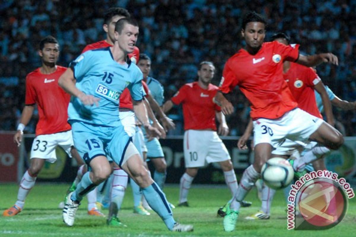 Persela pindah markas