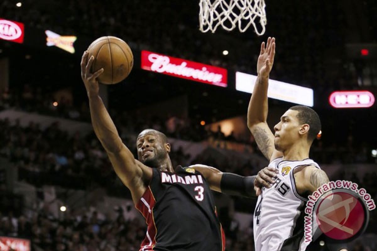 Wade bawa Heat taklukkan Cavaliers