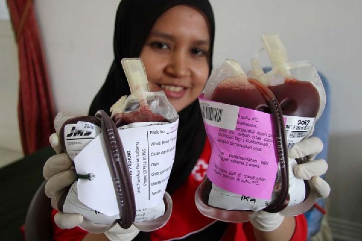 PKS Gelar Aksi Donor Darah Saat Milad