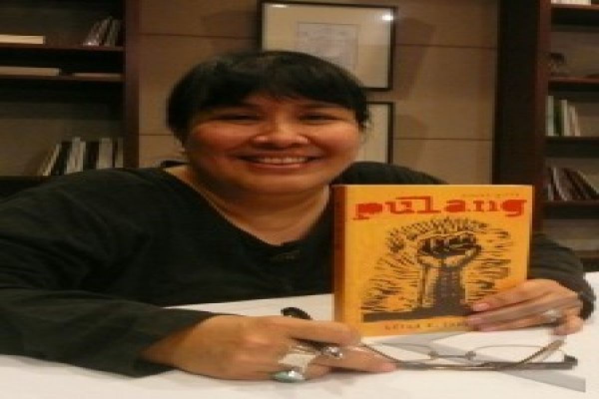 Lela Chudori diskusi buku di Tong Tong Fair Belanda