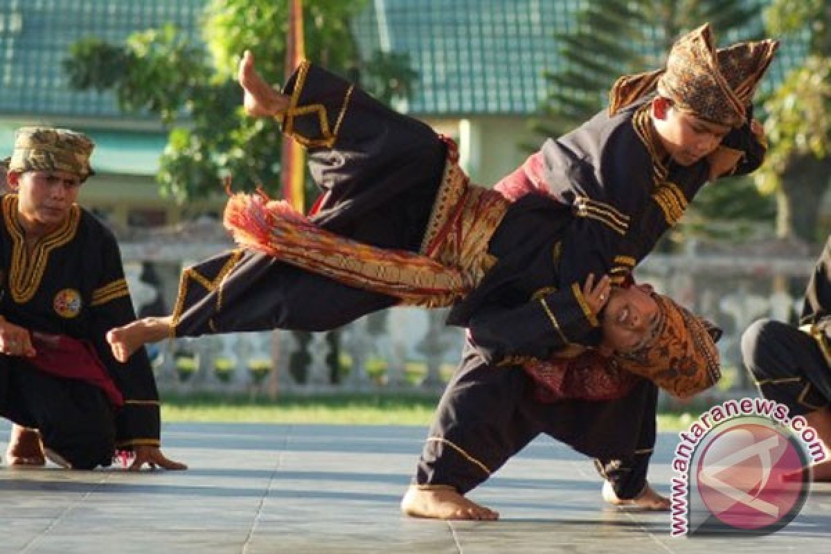 Silek Minangkabau tak melulu seni bela diri