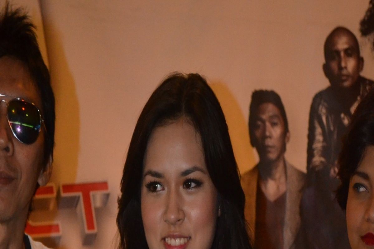 Raisa Sempat Tertunda Berkolaborasi Dengan Slank