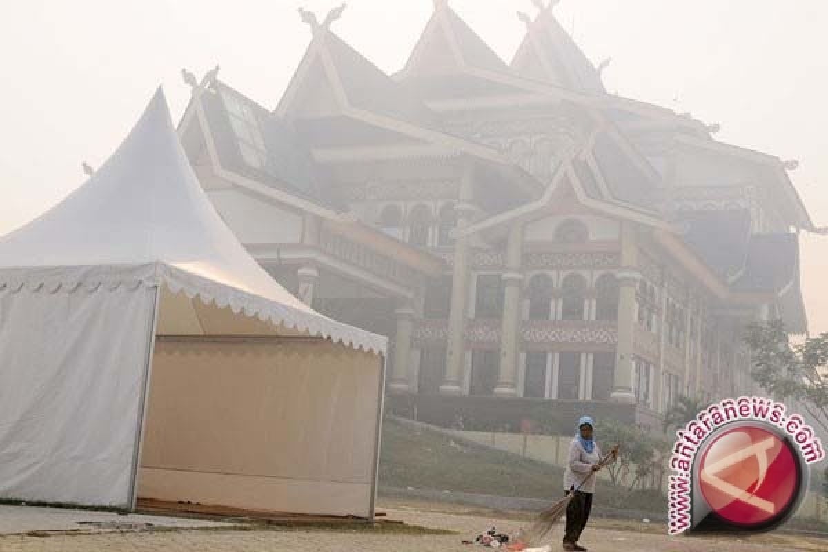 Bukittinggi Diselimuti Kabut Asap