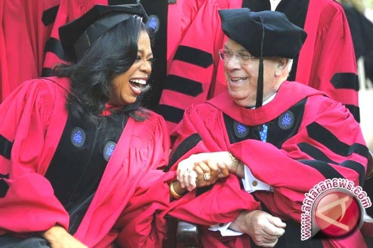 Oprah Winfrey Selebriti Paling Berpengaruh