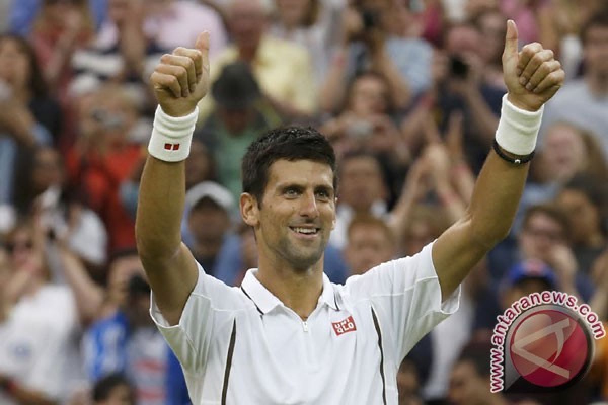 Djokovic kalahkan Chardy di Wimbledon