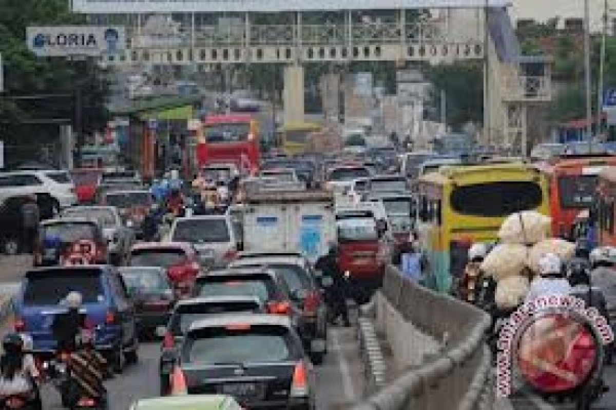 Lalin Seputar Monas Padat Akibat Persiapan Jakarnaval