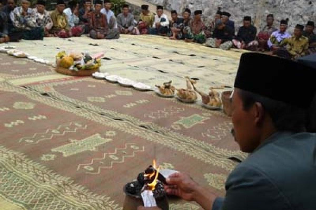 Mereka Unjukkan Kenduri untuk Gerakan Kebudayaan Gunungnya