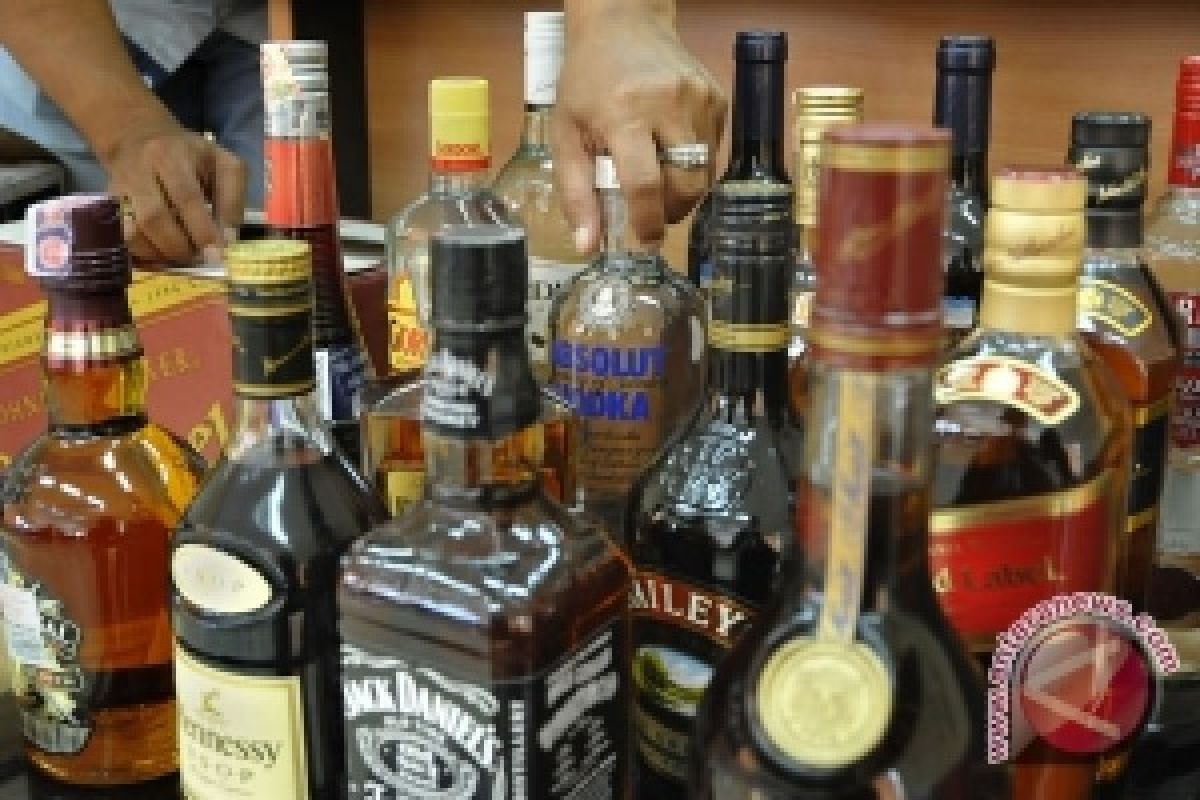 Pemerintah Diminta Naikkan Cukai Alkohol