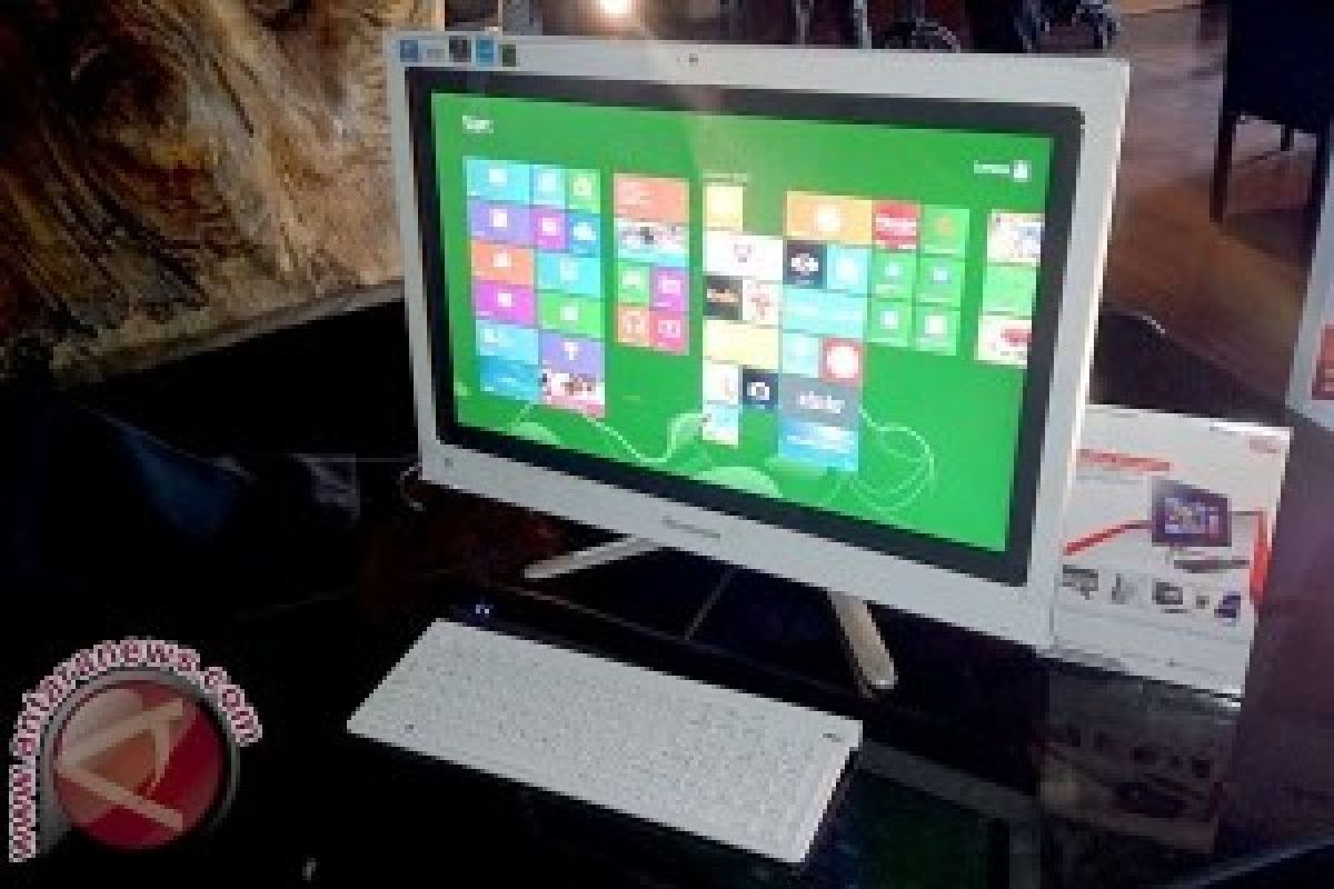 Lenovo Andalkan Dua Seri "All-In-One" di FKI 2013