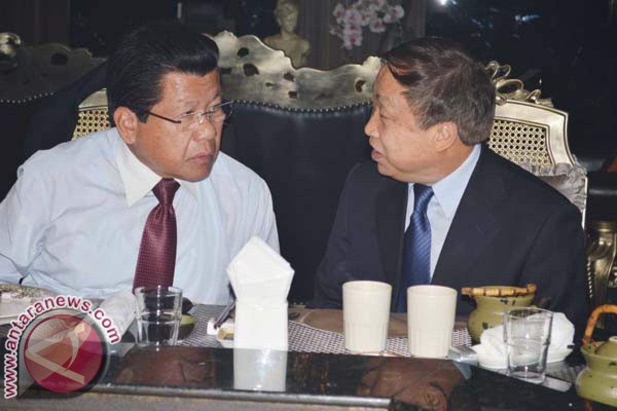 W Sulawesi Governor Meets Chinese Business Executives 