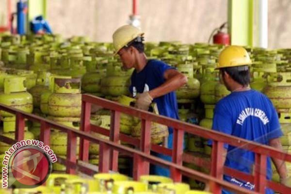 Harga Tabung Gas Elpiji Merangkak Naik 