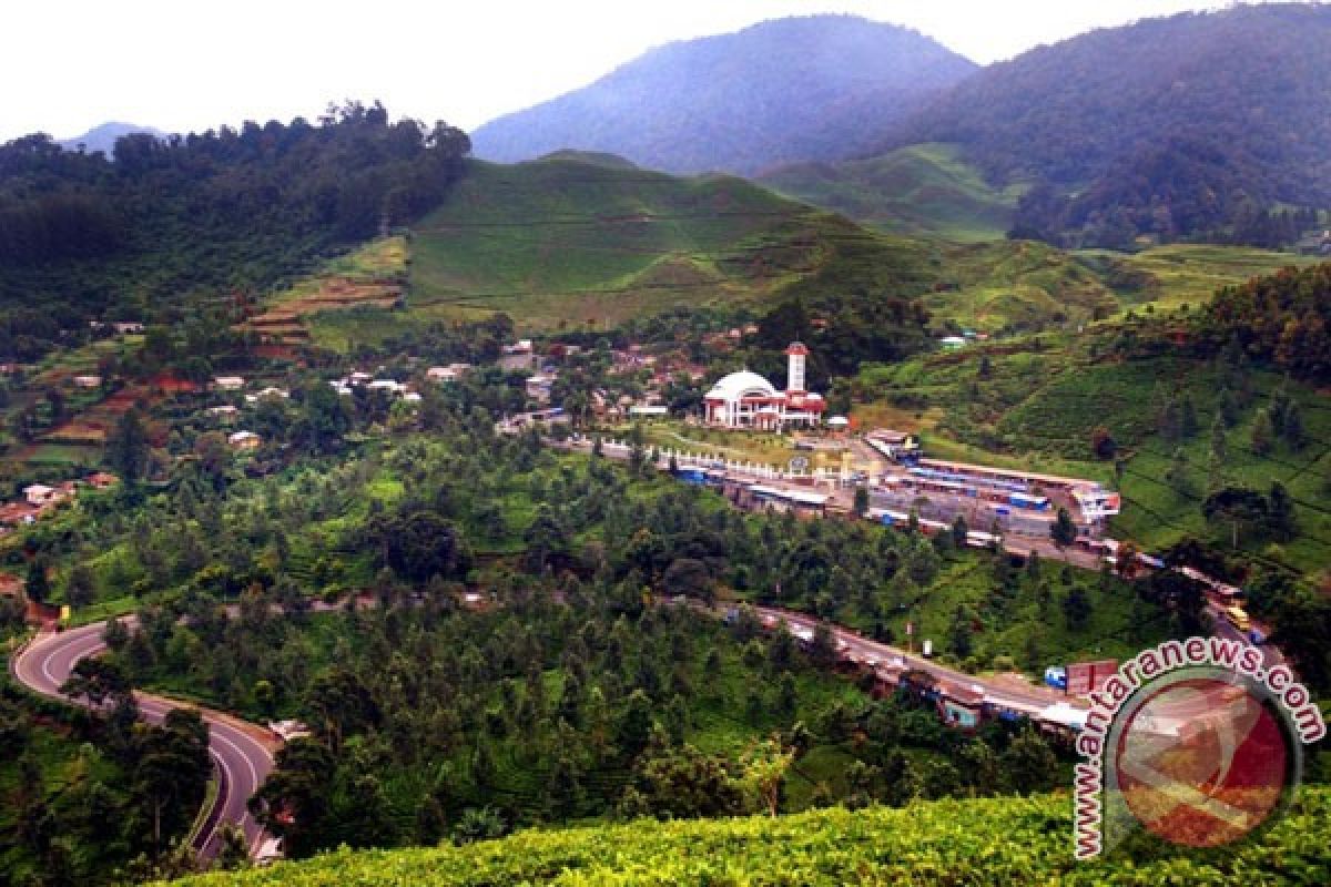 Ini imbas penutupan jalur Puncak Bogor