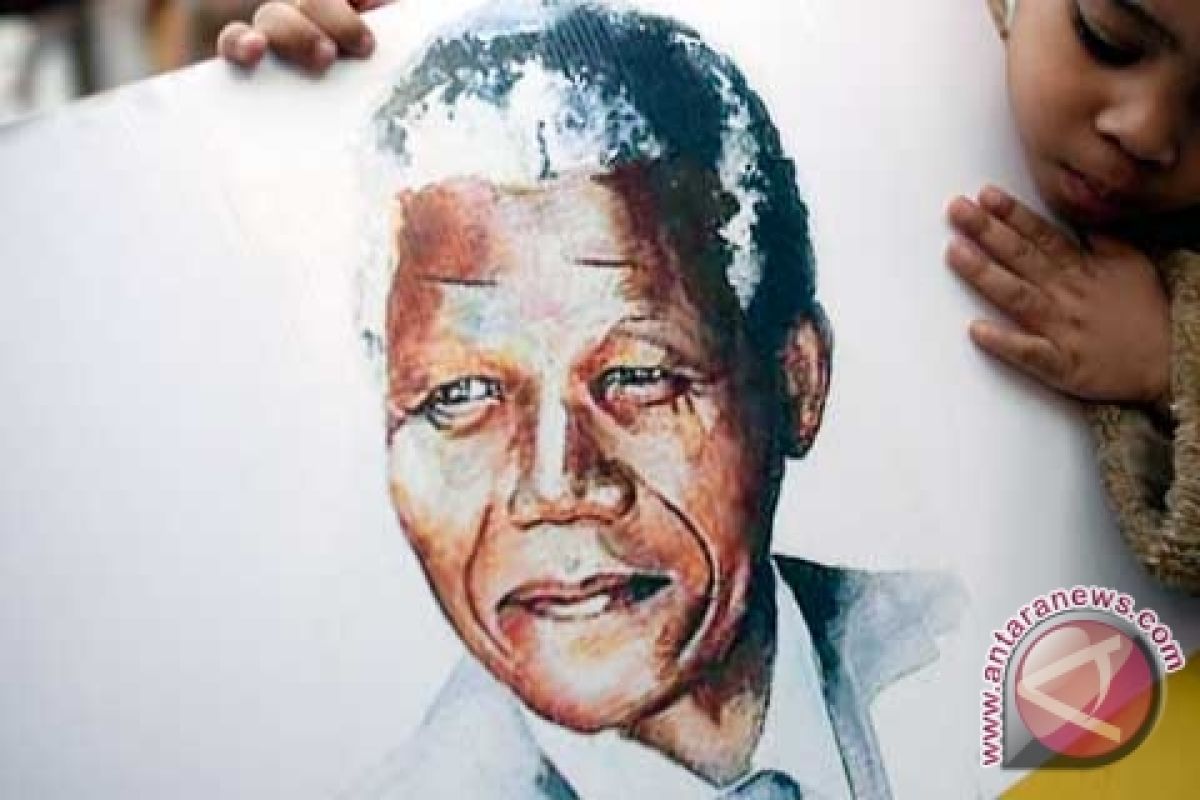 Ode Pemimpin Dunia Untuk Nelson Mandela