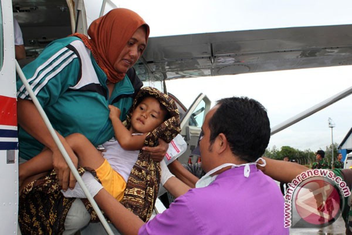 Lima bocah korban gempa dirujuk ke Banda Aceh