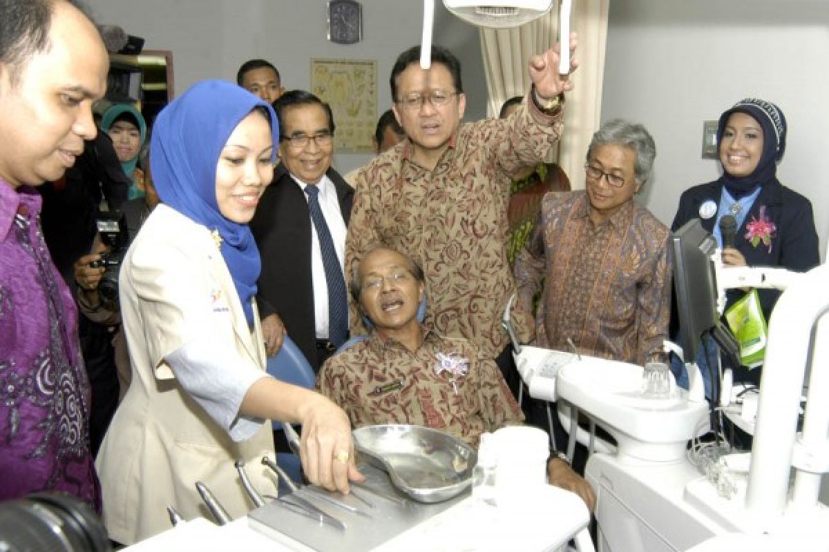 Irman Gusman Resmikan Semen Padang Hospital