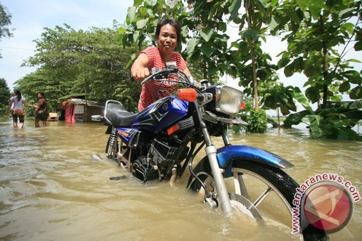 Puluhan rumah warga tergenang banjir di Cianjur