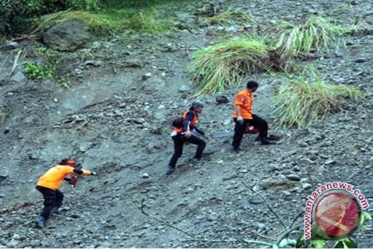 Gempa Taiwan Runtuhkan Gedung 17 Lantai