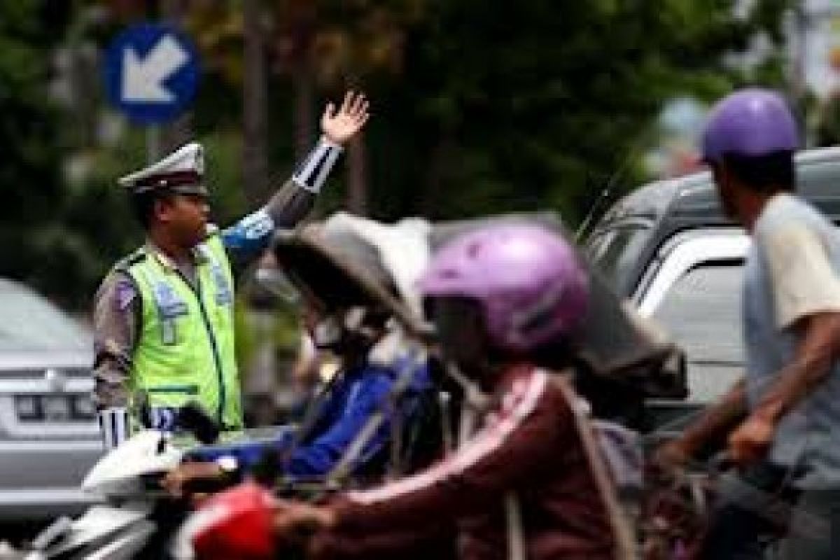 Hasil survei, ternyata masyarakat luar Pulau Jawa lebih puas pada kinerja polisi