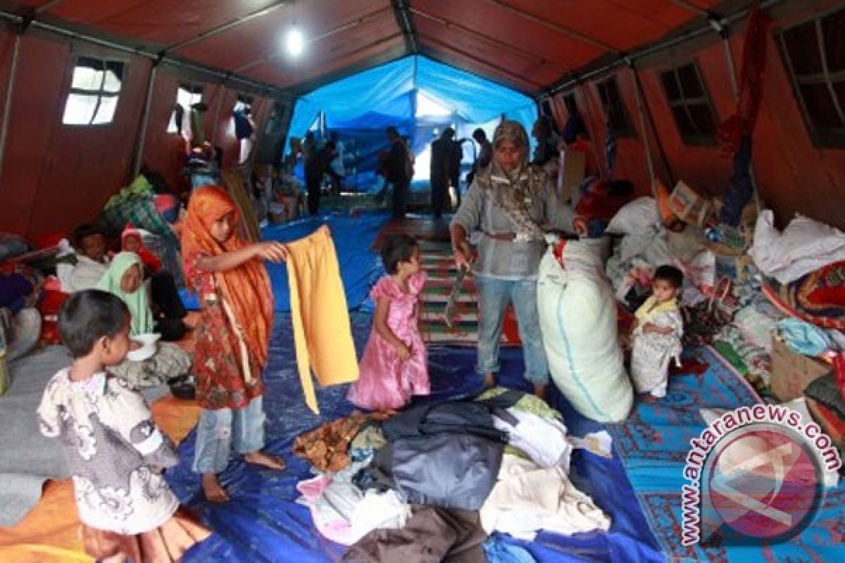 Dubes AS bantu korban gempa Aceh