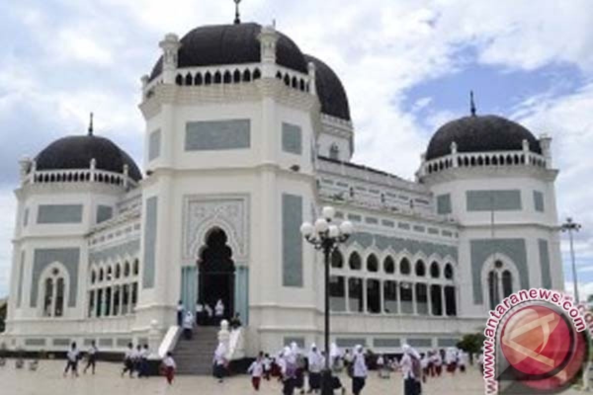 Ingin Lihat Pemandangan Indah, Masjid Ini Bangun Menara Setinggi 85 Meter 